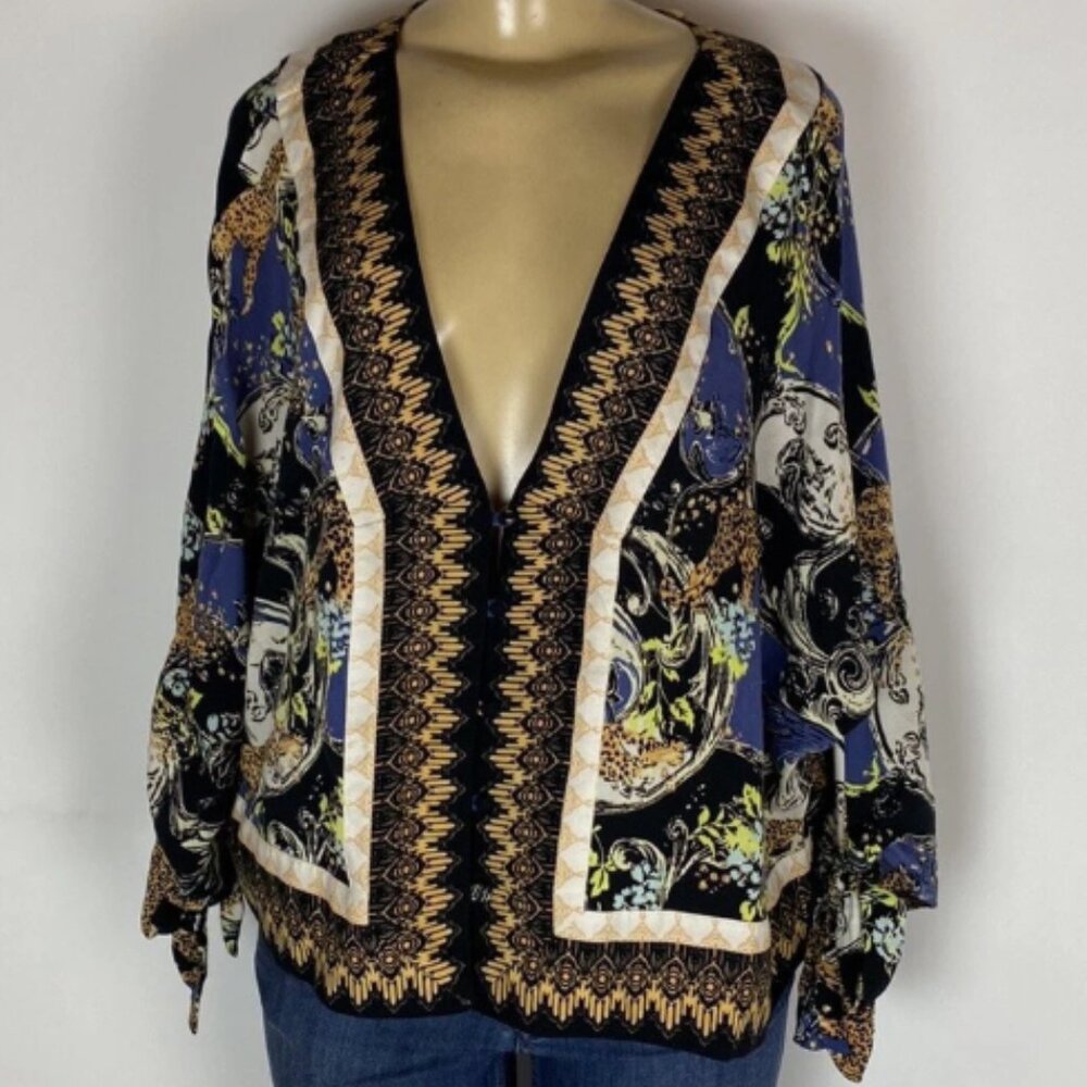 Free People Catch Me If You Can Top Geometric Cheetah Print‎ Size Large